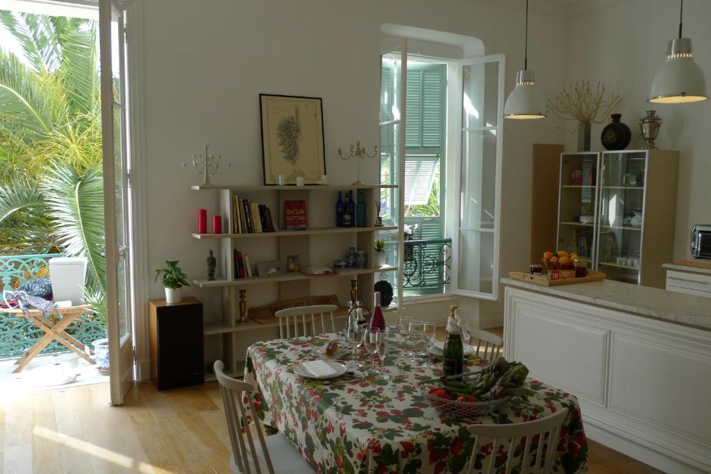 Maison D'hotes Emma Tiranty Affittacamere